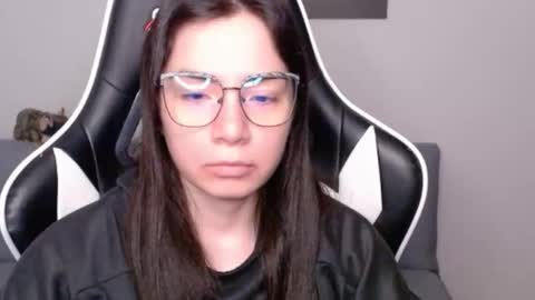 Alex online show from May 2026 04:07:01 AM