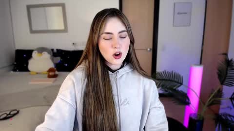 Snapshot of wolfsfoster chatting on December 2024 02:42:01 AM online show from December 2024 02:42:01 AM