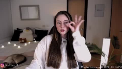 Snapshot of wolfsfoster chatting on December 2024 03:01:02 AM online show from December 2024 03:01:02 AM