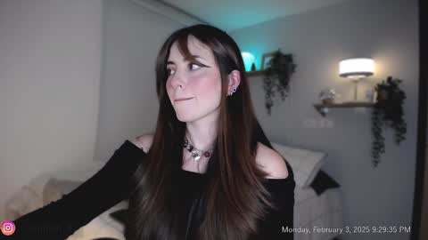 Snapshot of wolfsfoster chatting on February 2025 02:28:02 AM online show from February 2025 02:28:02 AM