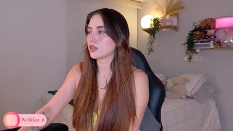 Snapshot of wolfsfoster chatting on October 2025 03:23:02 AM online show from October 2025 03:23:02 AM