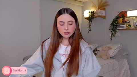 Snapshot of wolfsfoster chatting on October 2025 03:13:02 AM online show from October 2025 03:13:02 AM