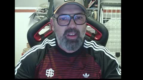 Snapshot of womenizzeer chatting on September 2025 03:59:01 PM Adam online show from September 2025 03:59:01 PM