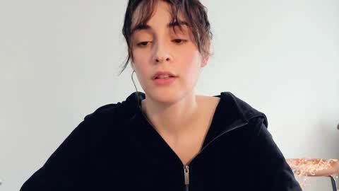 Stia online show from April 2026 01:19:01 PM