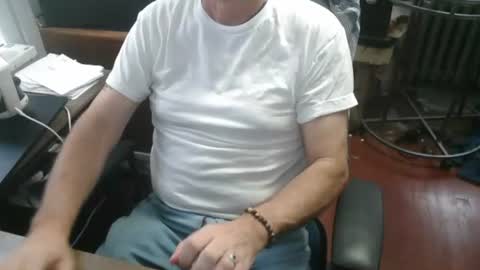 woodworker6473 online show from July 2026 07:27:01 PM