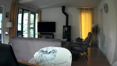 Snapshot of woodwurm chatting on July 2026 04:59:02 AM woodwurm and Snoeske online show from July 2026 04:59:02 AM