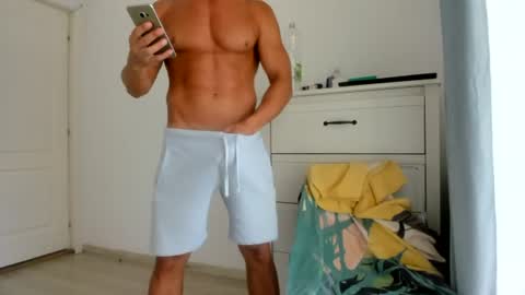 Snapshot of woolfiie chatting on June 2026 10:37:02 AM Wolfie online show from June 2026 10:37:02 AM