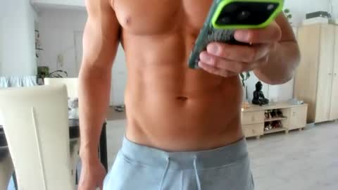 Snapshot of woolfiie chatting on July 2026 10:21:02 AM Wolfie online show from July 2026 10:21:02 AM