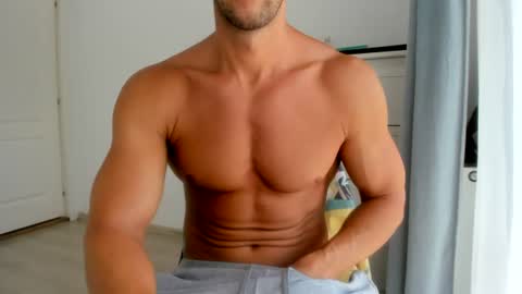 Snapshot of woolfiie chatting on July 2026 08:30:02 AM Wolfie online show from July 2026 08:30:02 AM