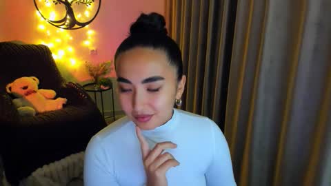 Snapshot of worldofkim chatting on November 2025 03:47:01 PM dudetta Kim online show from November 2025 03:47:01 PM