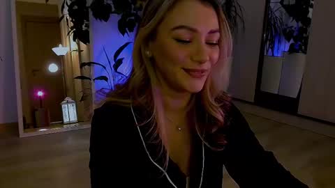 Snapshot of worldsbaby chatting on February 2025 08:03:01 PM worldsbaby online show from February 2025 08:03:01 PM