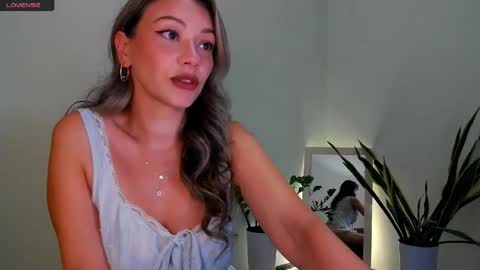 worldsbaby online show from May 2026 01:27:01 PM