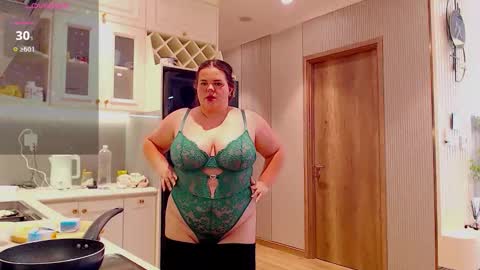 Snapshot of wow_its_kaitlyn chatting on February 2026 09:32:01 AM Kaitlyn xx online show from February 2026 09:32:01 AM