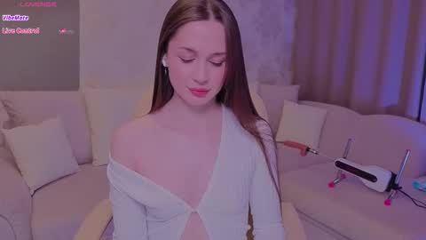 Snapshot of wow_kate chatting on November 2025 02:13:01 PM Kate online show from November 2025 02:13:01 PM