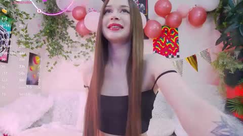 Snapshot of wow_kate chatting on February 2026 02:12:02 PM Kate online show from February 2026 02:12:02 PM