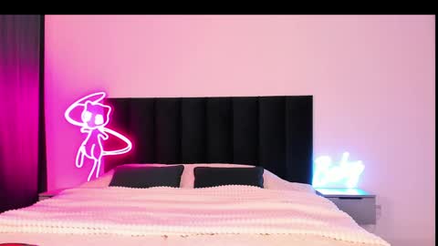 Snapshot of wowlovie666 chatting on January 2025 03:59:01 AM Emi online show from January 2025 03:59:01 AM