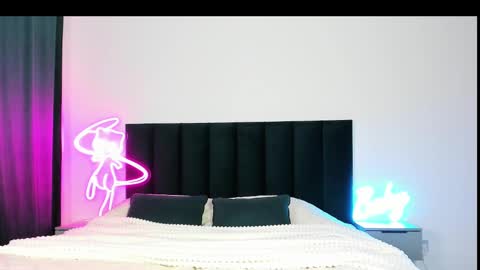 Snapshot of wowlovie666 chatting on March 2025 05:02:01 AM Emi online show from March 2025 05:02:01 AM