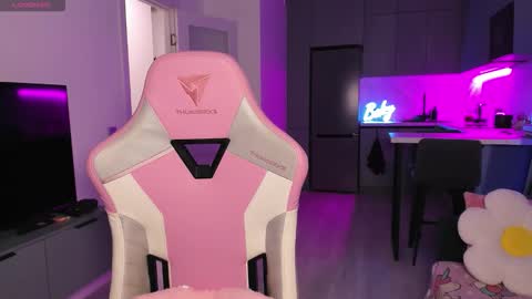 Snapshot of wowlovie666 chatting on October 2025 04:08:01 PM Emi online show from October 2025 04:08:01 PM