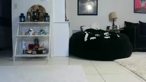 Crystal Lake online show from September 2025 05:07:02 AM