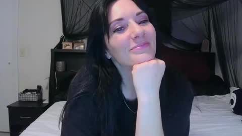 Crystal Lake online show from May 2026 04:50:02 AM