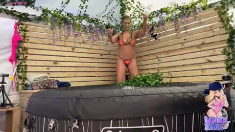 Wrenn Divine online show from March 2026 02:57:01 PM