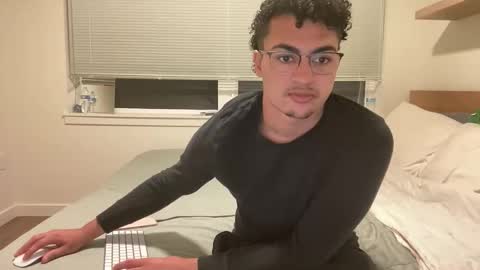 Saint online show from April 2026 04:12:01 AM