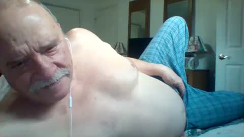 Snapshot of wvmountainlover chatting on February 2025 08:53:02 PM wvmountainlover online show from February 2025 08:53:02 PM