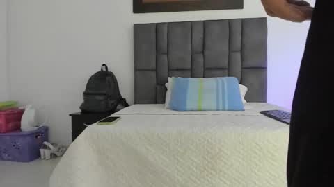 wyatt online show from January 2026 12:32:02 PM