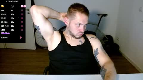 x19marco93x online show from December 2025 07:22:01 PM