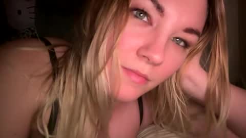 Snapshot of x_dreamgirl_x chatting on February 2025 07:26:01 AM Mariah online show from February 2025 07:26:01 AM