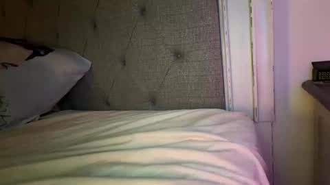 Snapshot of x_dreamgirl_x chatting on October 2025 01:16:02 AM Mariah online show from October 2025 01:16:02 AM