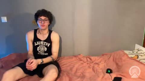 Snapshot of x_files_t chatting on January 2026 04:09:02 PM Philipp and Este online show from January 2026 04:09:02 PM