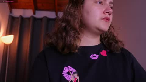 Helena online show from April 2026 02:39:02 AM