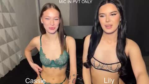 wiwi clap clap cat baby girl online show from November 2025 07:03:01 PM