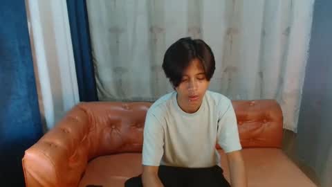 x_lee06 online show from February 2026 12:32:02 PM