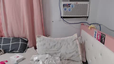 x_lexi_x online show from April 2026 06:54:02 PM