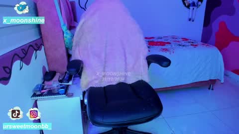     s  s      s   online show from January 2025 12:32:02 AM