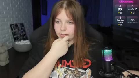 LOVE NERDS ONLY online show from February 2025 02:18:01 AM