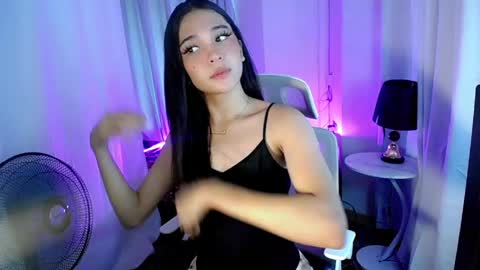 Snapshot of xairah_doux chatting on April 2026 05:51:02 AM xairah_doux online show from April 2026 05:51:02 AM