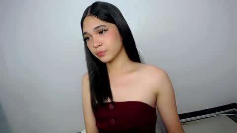 Snapshot of xairah_doux chatting on April 2026 05:54:02 AM xairah_doux online show from April 2026 05:54:02 AM