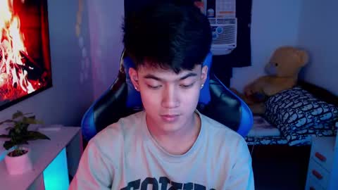 Snapshot of xaldrian_destroyer chatting on February 2025 07:56:01 AM Prince Aldrian online show from February 2025 07:56:01 AM