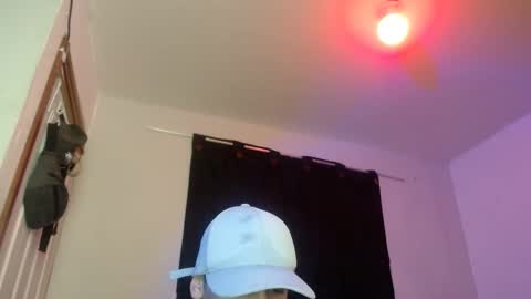 Snapshot of xalejo_max chatting on October 2025 05:54:02 PM xalejo_max online show from October 2025 05:54:02 PM