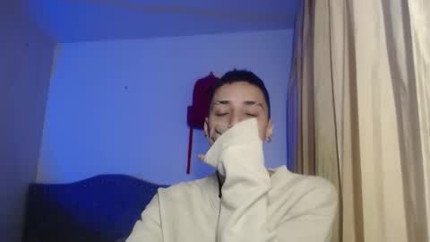 Snapshot of xalejo_max chatting on October 2025 03:57:02 PM xalejo_max online show from October 2025 03:57:02 PM