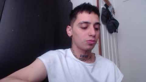 Snapshot of xalejo_max chatting on November 2025 05:28:02 PM xalejo_max online show from November 2025 05:28:02 PM