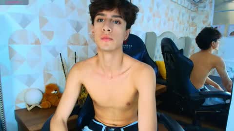 xam_collen online show from October 2025 03:31:02 PM