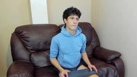 xam_collen online show from January 2026 11:43:01 PM