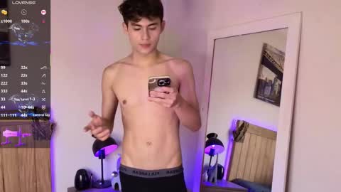 Xander Cardona online show from September 2025 10:43:01 PM