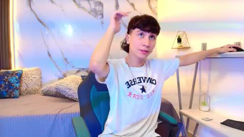 Snapshot of xandergrey8 chatting on February 2026 07:45:01 PM xandergrey8 online show from February 2026 07:45:01 PM