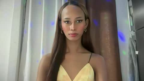 Cassandra online show from November 2025 01:22:01 PM