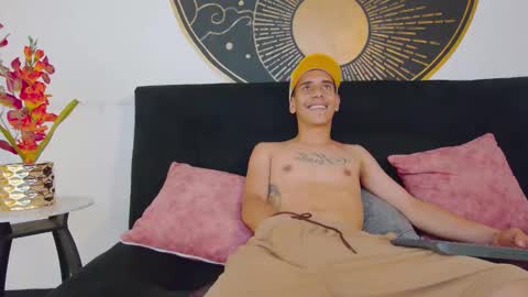 Snapshot of xandressex chatting on March 2026 10:05:01 PM Andres online show from March 2026 10:05:01 PM